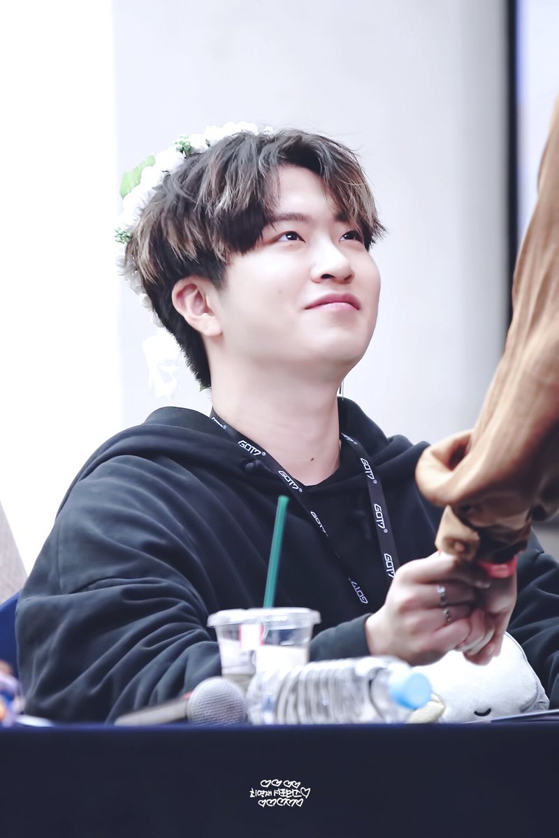 gotyjpics's tweet photo. 181013 ⭒ cyjsupporters https://t.co/xSV1kl1L8H