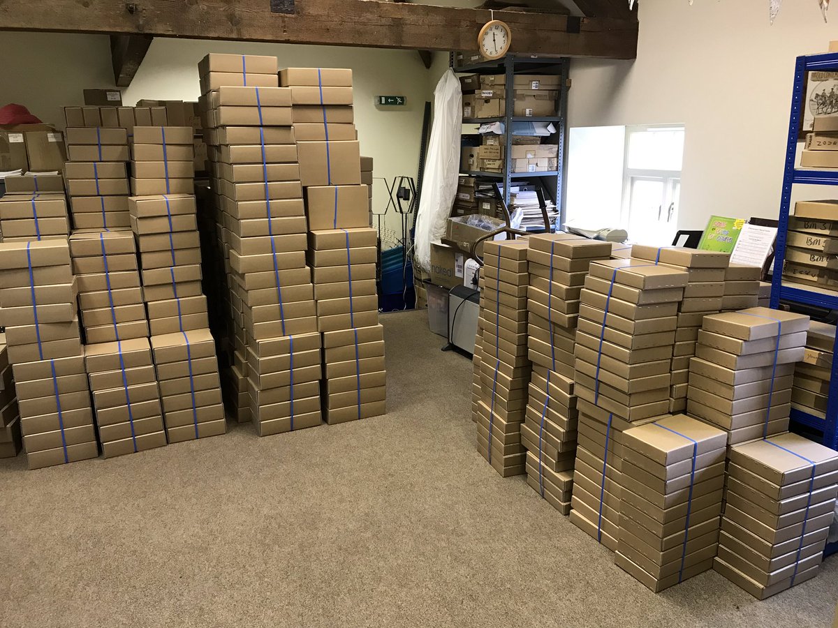 They’ve arrived! Choral music storage boxes now in stock. Small £3.95, large £4.50, A4 £4.95 More details on our website banksmusicpublications.co.uk very grateful for any retweets 😃