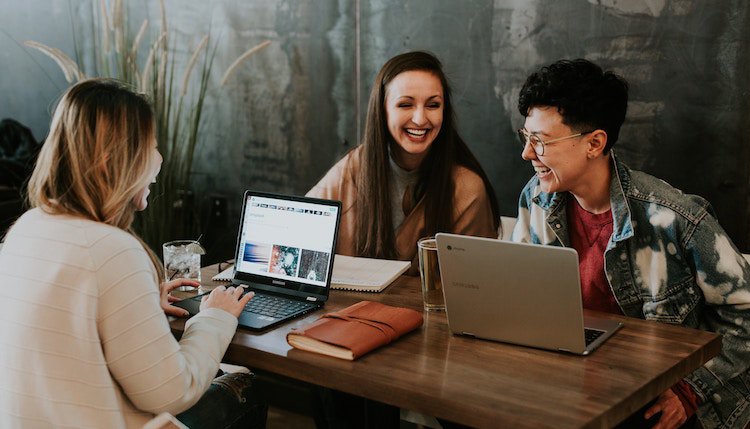 LearningJooy's tweet photo. 💡Comment améliorer le bien-être en entreprise ? 
#santé #sécurité #qvt #QualitéDeVie #travail #entreprise #startup #enjeux #défis #conditions #salariés #formation #formpro #training #workshop
➡️ https://t.co/qWbauMwzpl https://t.co/4ONj03esxx