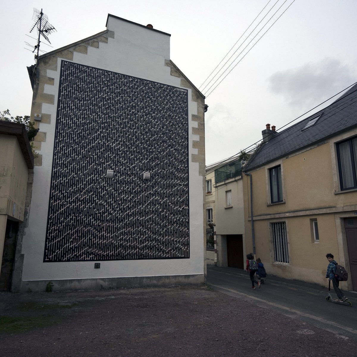 stenlex's tweet image. Sten Lex, screen, Palma, Caen, 2019.