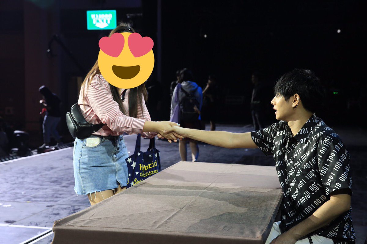 PsIluvchoo's tweet photo. ระดับทวิตซะหน่อย ได้ทัชชชเฮียแล้วว เย้ๆๆๆ

#เป๊กผลิตโชค
#PALITLOVEINSPACE_DAY2 https://t.co/FbeMSbUe3p