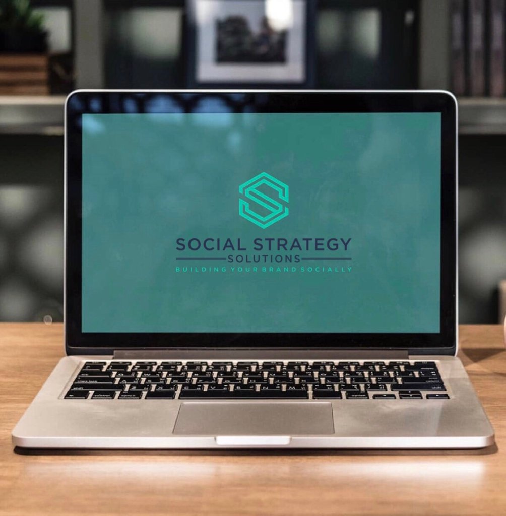 StrategyNY's tweet image. Back in the office with the Monday blues??
Give yourself one less thing to worry about and let us help you out with your social media!  

#SSSNY #outsourcesocialmedia #socialmediahelp #help #localbusiness #originalcontent #relevantcontent #socialmediagirl #longislandsocialmedia