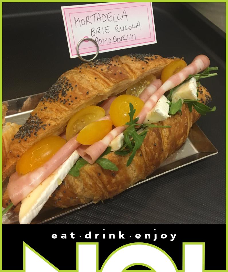Questa mattina vieni da NOI per la TUA colazione salata gourmet 
Eccone una con mortadella, brie, rucola e pomodorini 
#vienidanoi #cesenatico #NOI #vienidanoibar #buongiorno #colazione #caffè #food #goodmorning #cappuccino #gourmet #colazione_salata