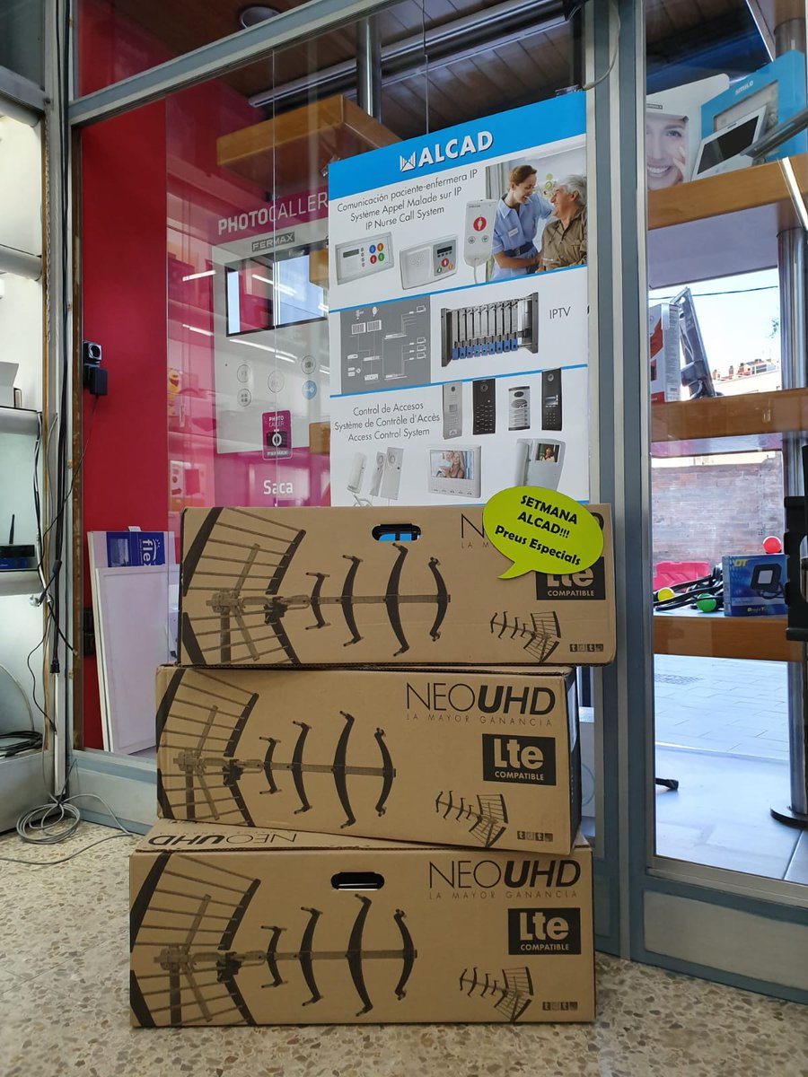 AlcadBarcelona's tweet photo. SEMANA #alcad en #comelec #manresa . Fiel distribuidor de Álcad desde hace más de 20 años.
#promotion #neo #everest #ERLEA @comelec https://t.co/cjmPI3YuAz