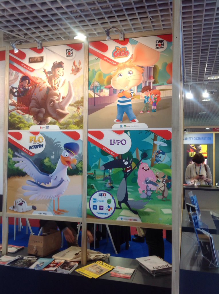 DogheadA's tweet photo. #TopoGigio in #Cannes @mip Very proud to be part of this amazing #tvseries #dogheadanimtion #animadeinitaly #forfunmedia https://t.co/vCEAZ92uR2