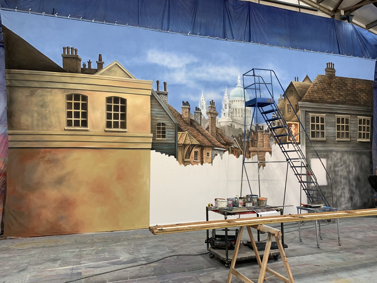 scenicprojects's tweet image. In our workshops today...... Painting over #London.