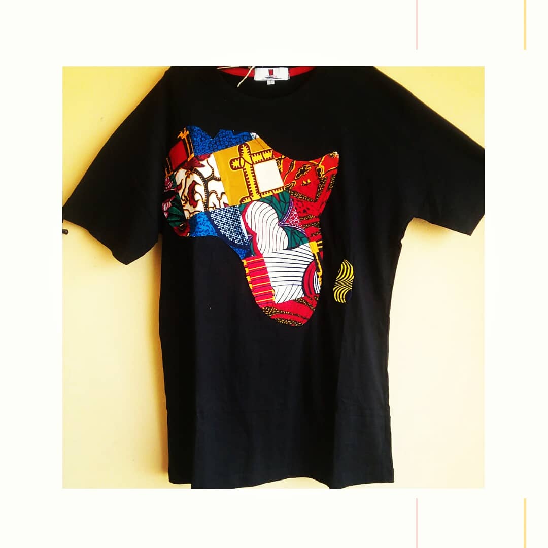 AsakeOge's tweet photo. Hey there fashionisters 😄
It's a lovely Monday morning 🤗
Check out our latest African men's top 😍
Rocked by @agecollections 
We deliver anywhere you're in the world 
@agecreation now an african😘
@asakeogecoutures
#WeBringOutTheAfricanInYou 😉
Available in all sizes https://t.co/eBYNjyP6w3