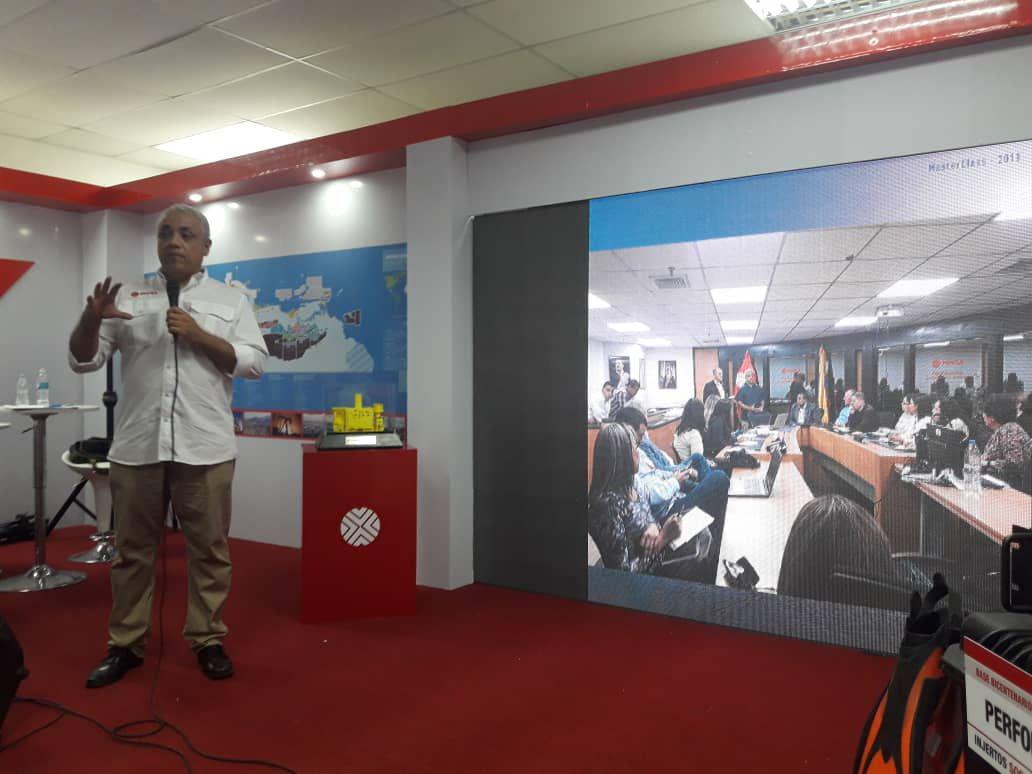 WireToken's tweet photo. AirWire is taking steps forward to mass adoption in the real world!

Our amazing ambassador @ubikalo was talking about crypto and AirWire in La Guaira Venezuela. 

THANK YOU for your efforts!

#wiretoken
#CryptoNews https://t.co/6yw5yLDtaC