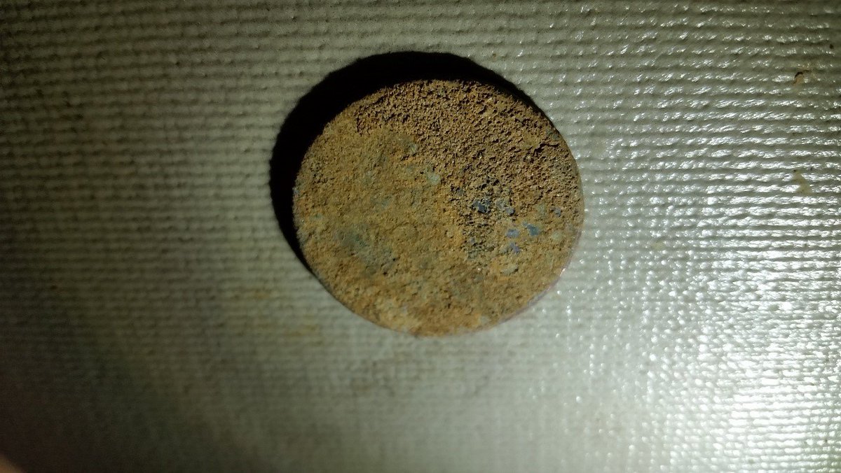 LUPublicHistory's tweet photo. Update on the Mead's Tavern Porch excavation! Coin from 1798 has finished undergoing the cleaning process! @HurtandProffitt @LibertyU @JerryFalwellJr #makehistoryLU #NewLondon https://t.co/YLQHBk69pM