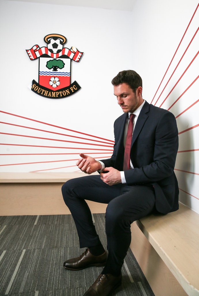 roomten's tweet photo. Alex McCarthy pictured at the Staplewood Campus, in a Room Ten suit, 2nd April 2019
.
.
.
.
.
.
.
#SouthamptonFC #dresslikeyoumeanit #roomten #bespoke #madetomeasure #farnham #savilerow #menswear #ootd #AlexMcCarthy https://t.co/2WrsFCz0Y0