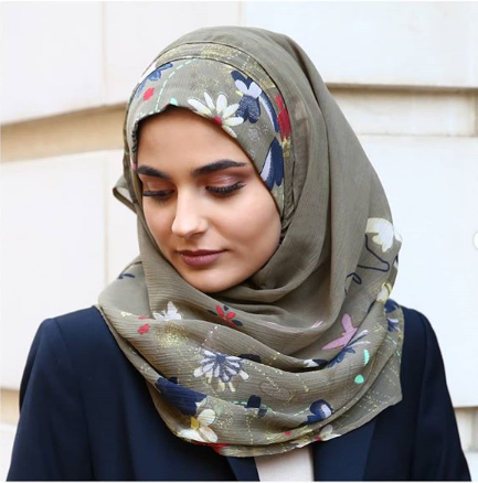 DinaHalim3's tweet photo. B A B U S H K A Collection 19
#Bokitta #BokittaLovers #BokittaFans #Hijab #Hijabis #HijabFashion #HijabStyle #HijabLovers #ModernFashion #IslamicFashion #InstantHijab #PinlessHijab #IslamicWomen #RoseHijab #BlueHijab #GreenHijab #Hijab https://t.co/1KgSLeaTjS
