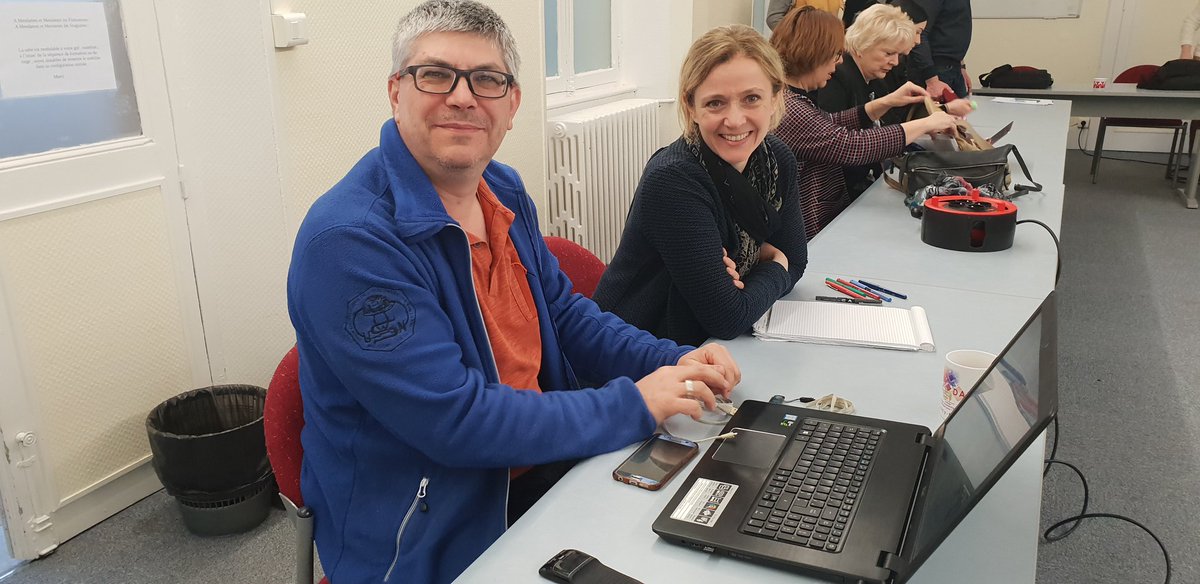 dane_nancy_metz's tweet photo. Réunion d'équipe pour faire le bilan de #JANE2019. 
#IA #escapegame #inclusion #NumériqueEducatif 
Bon humeur, professionnalisme, échanges ! https://t.co/HOvJl6myVa