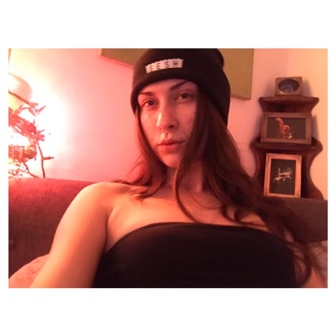 Premium Creator - 𝕵𝖊𝖘𝖘𝖊𝖑𝖞𝖓⛓'s pics and videos Library HD - Full Gallery - D3nRTIpV4AAldY2 jpg:small visual 5