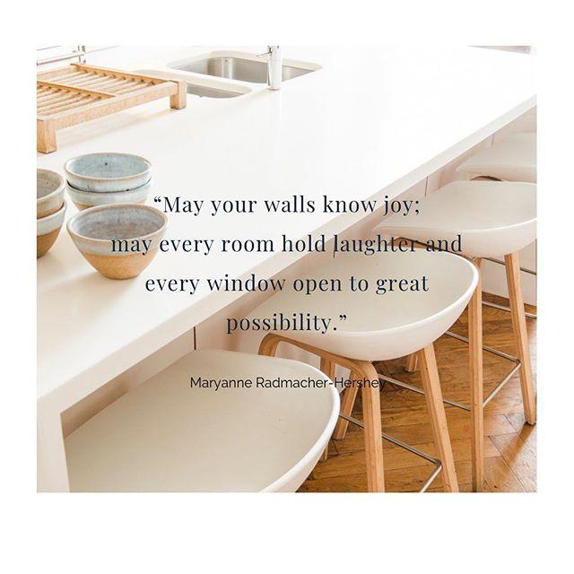 M A K E  A  H O U S E  A  H O M E 😍 
Monday morning inspiration 🌟 Happy Monday to you all 😘 May it be the start of a great week 👍
.
.
.
.
.
.
#sharvellproperty #mondaymotivation #mondayquotes #homeinteriors #homebeautiful #myhousebeautiful #mycountry… bit.ly/2VAObCd