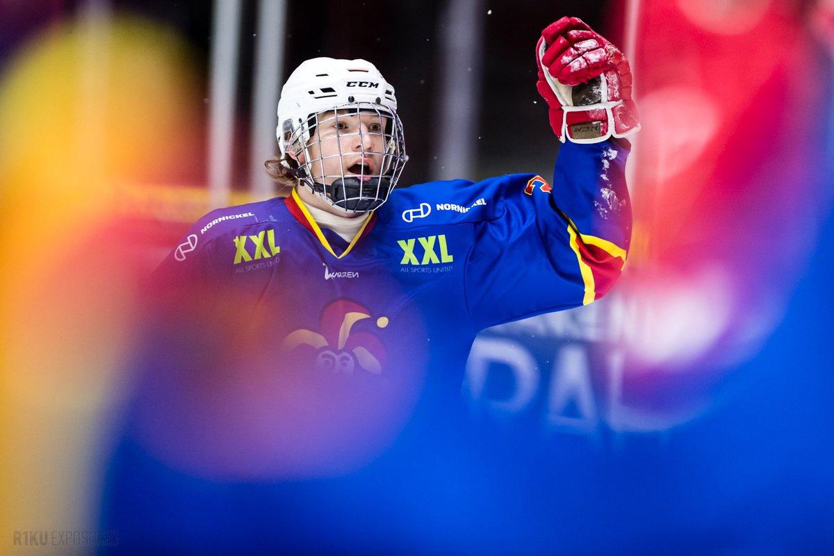 r1kuexposures's tweet photo. Kuvasatoa menneen viikonlopun #FinnairFinalWeekend-lopputurnauksesta: https://t.co/JVSGCcWcCt
B-nuorten Suomen mestari: Helsingin Jokerit
Pe 05.04.2019 Kärpät 2–3 Jokerit
La 06.04.2019 Jokerit 2–3 (ja.) Kärpät
Su 07.04.2019 Kärpät 2–3 (ja.) Jokerit
#BSMfi #Jokerit #Kärpät https://t.co/tLiFstgaTC