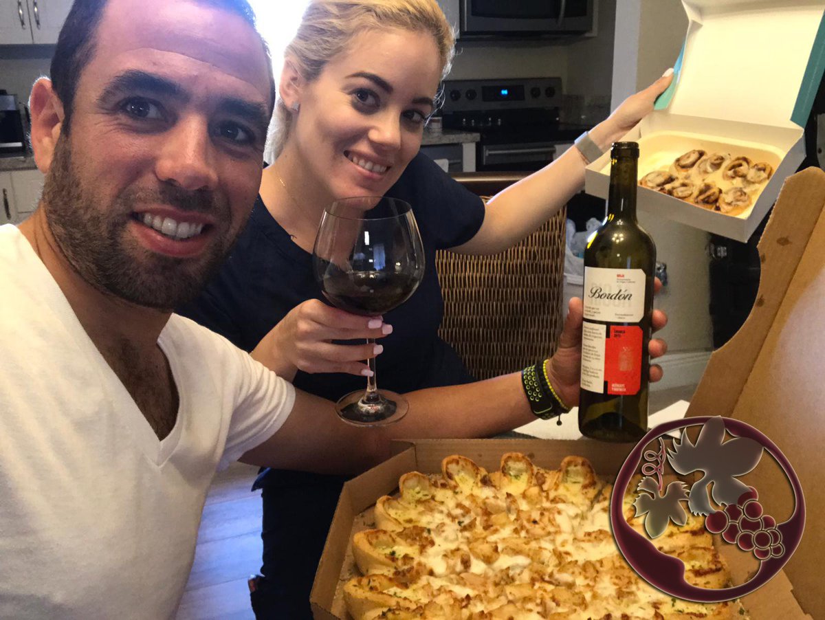 Un BORDON Crianza 2015 D.O.Ca. Rioja de Bodegas Franco Españolas fundada en 1890, salud para todos y Feliz Sabado.🍷👍😘 #vinoybodegas #vino #wine #vinos #bodega #enoturismo #wine #winelover #winelovers #redwine #sommelier #wines #winelife #viñedos #winelovers