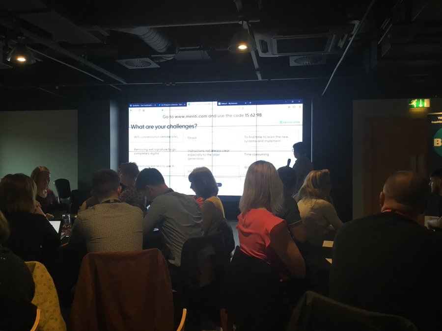 ColegSirGarWBL's tweet photo. Dr Esther Barret using https://t.co/4lcgFxDmiP to gain an insight into digital learning 💻🖥🖱
#BdigitalConference https://t.co/o9zEFE0e2f