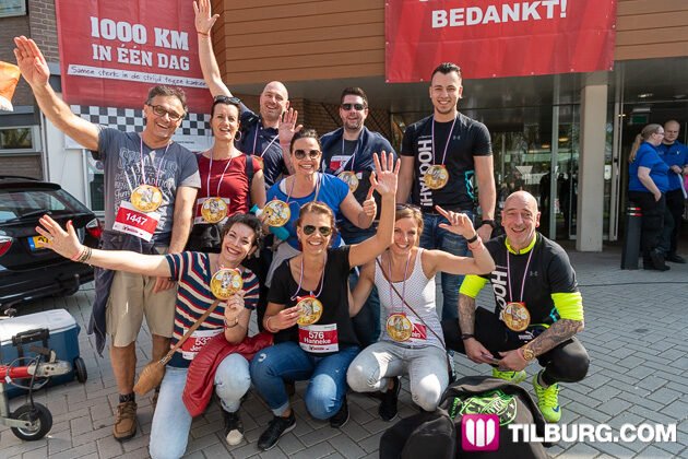 Tilburgcom's tweet photo. Heb je gisteren meegedaan aan de #VerbeetenChallenge? Held! 😍 Dankzij jou is er meer dan een ton opgehaald! Vergeet ook niet om de foto's te bekijken, Corné Hannink  heeft er meer dan 800 (!!) gemaakt. https://t.co/yNt78DZKpM https://t.co/lUa4w9YWph