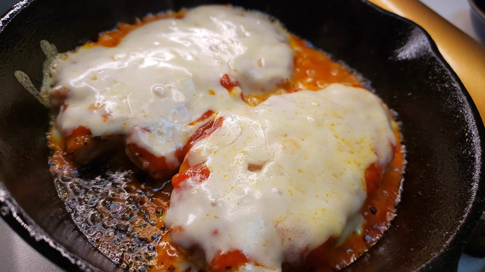 簡単でおいしい！お肉を生地にしたピザ！！