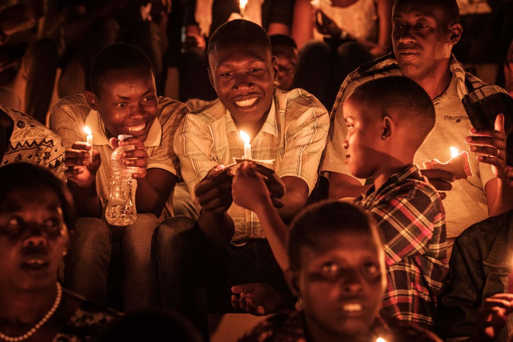 bbgoriginals's tweet image. 🇷🇼🕯️ At least 800,000 people were killed in the 1994 Rwanda genocide.

On the 25th anniversary, Rwandans will mourn for 100 days, the length of the massacre #Kwibuka25