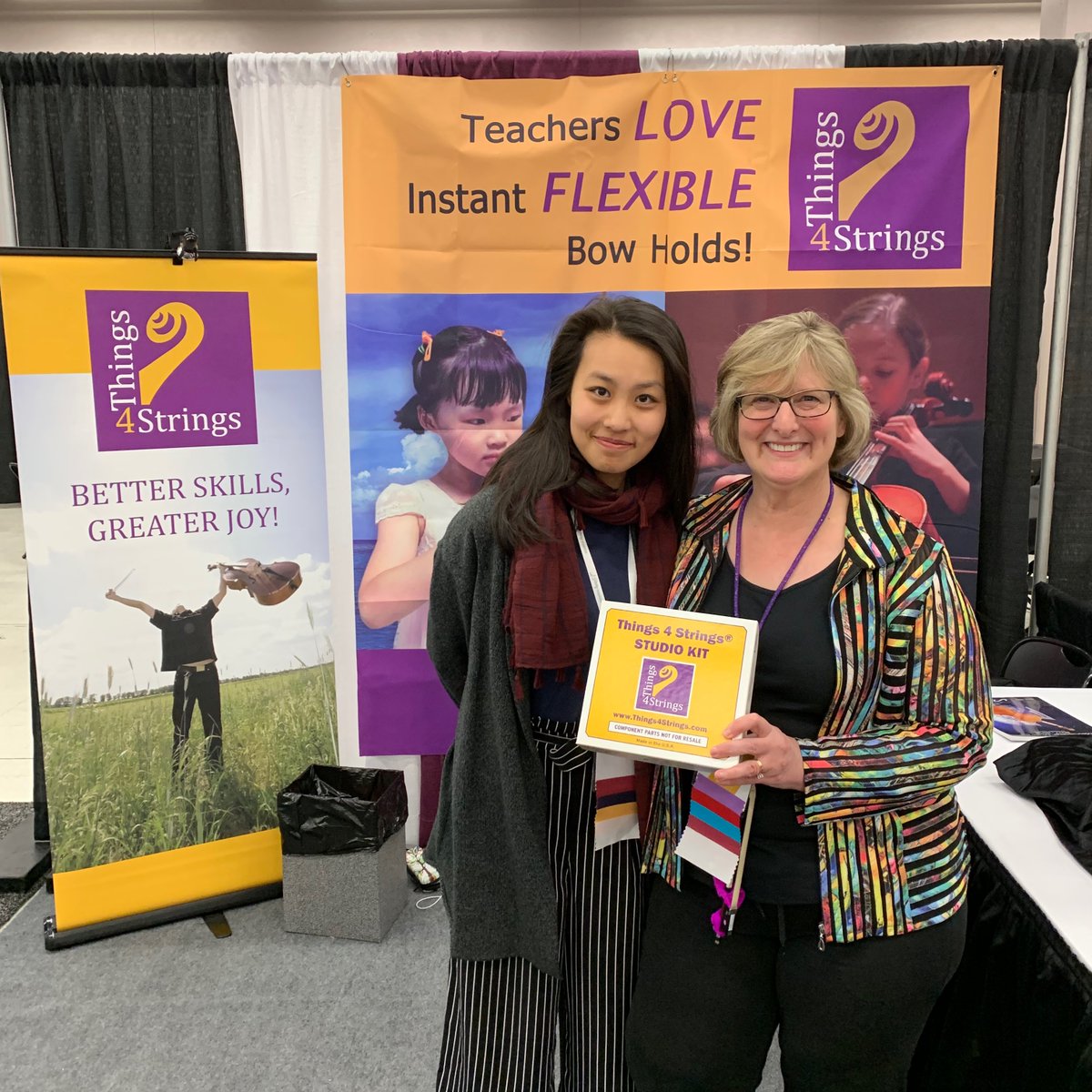 BowHoldBuddies's tweet image. Congratulations to string teacher Adrienne Leng, winner of our #ASTA2019 drawing for a free Things 4 Strings® Bow Hold Buddies® Studio Kit! We predict 12 instant relaxed &amp;amp; effective bow holds (and faster progress!) in her students&apos; future. #Things4Strings #BowHoldBuddies #Violin