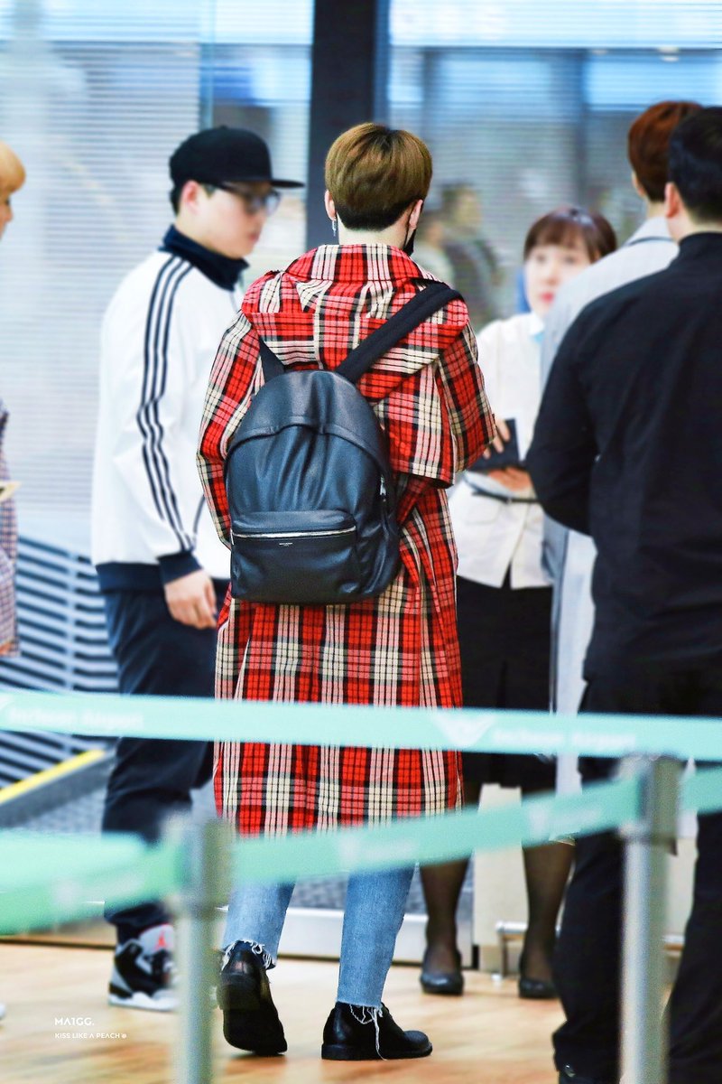 cottonjh97's tweet photo. เป็นคนที่หุ่นดีมาก ขายาว ตัวสูง หุ่นลีน ผิวดี ขอร้อง ;-; https://t.co/v5BgtZTE4w