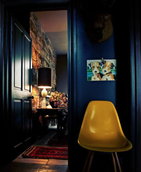 eicopaintsCo's tweet photo. #Navy cuts the #mustard today -  we love this gorgeous paint combo.
Try our #johan and #miro paint hues to get the look, both found on our FREE colour card. 👍#mondaymotivation #home #decor #colour #paintspiration https://t.co/K3a9IhP8x9