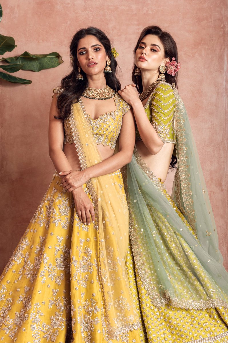 eshangirri's tweet photo. Shot for Anushree Reddy Designs. Makeup by Sandy, models Eugenia White and Vartika Singh. Shot on #nikon #D4 using @ElinchromLTD lights #frx400 and #elskyportplushs with @WestcottCo Parabolic umbrella. https://t.co/nxXQxBuNfQ