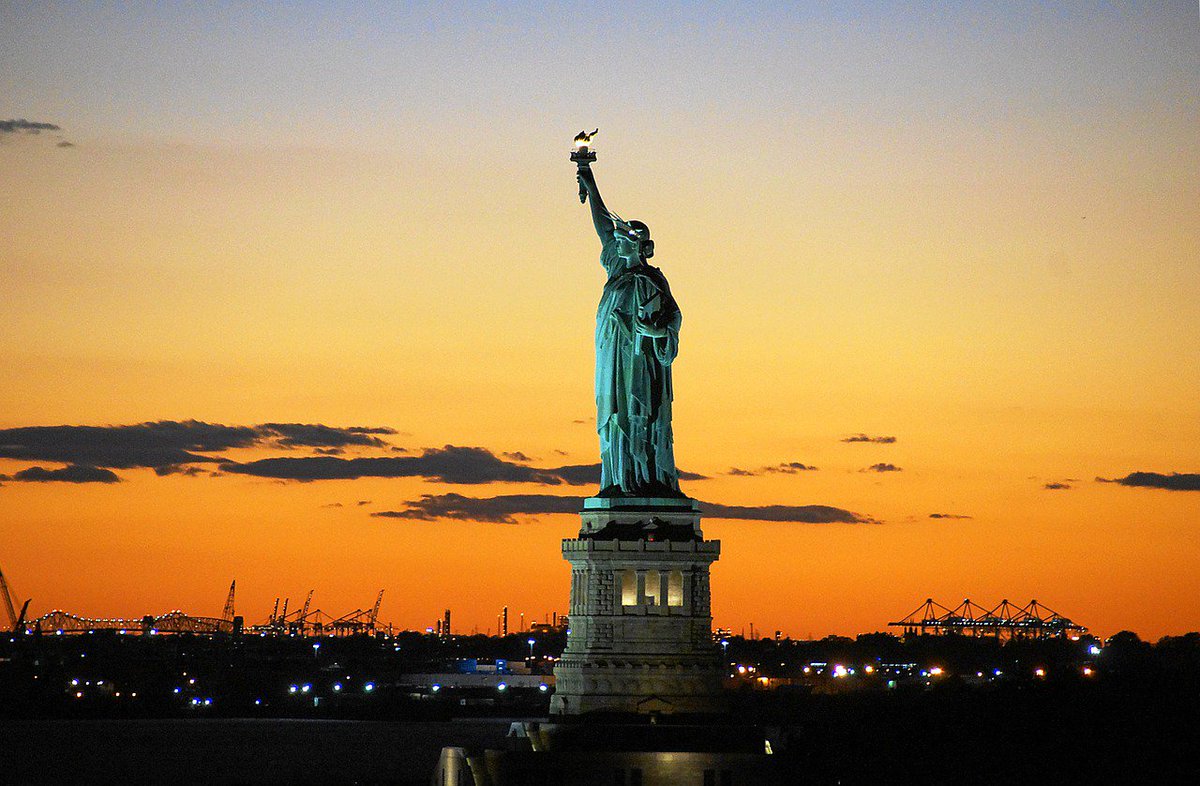 ThExTravelBlog's tweet photo. Delhi to New York round-trip for ₹45164 ($650) with @KuwaitAirways 

https://t.co/UKej9XRCVd

#Travel #CheapFlight #CheapTicket #AvGeek #LowFare #AirFare #Deals #Flights #Delhi #India #NewYork #USA #MondayMotivation https://t.co/hPSXeUxIQV