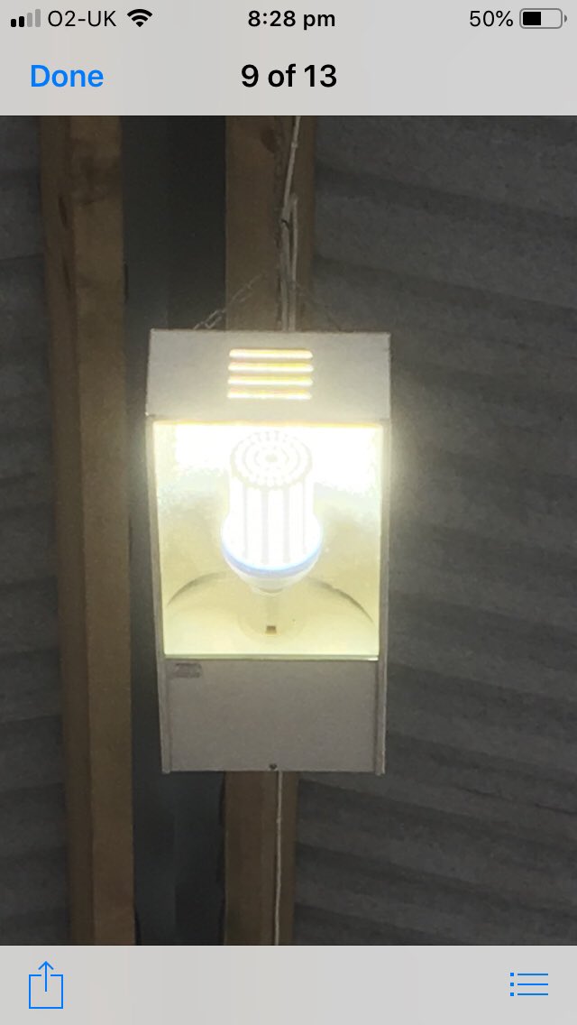 BulbsintheDiff's tweet image. LED corn lamps retro fitted to metal halide low bay fittings, giving an energy saving option to the existing lamps.  Nice work Edwards Electrical.💡#keepitlocal #Cardiff #Cardifflighting #LED