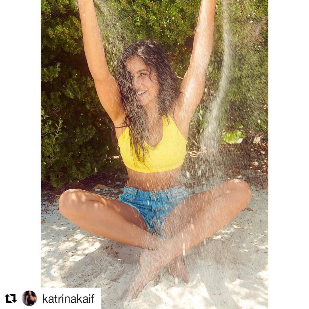 BollyKick's tweet photo. #Keepkool cos #summerishere☀️ #Katrinakaif #actress🎬 #fitgirlsrock #films #bollywood #celeblifestyle🎤 #keepmoving https://t.co/RPmRRuwvmx