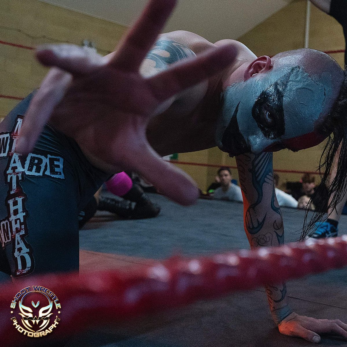 meathead_IV's tweet photo. Never! Stay! Down!
@SouthEastPro
πΈ@jdhowells
#MEATHEAD #SEPWChampion #SEPWrestling #wrestlemania #Wrestling #Prowrestling #britishwrestling #wrestler #prowrestler #britishwrestler #BritWres #Folkestone #Facepaint #SlipKnoT #Venom #Symboite #Tattoo #EmbraceTheDarkness #WEAREONE https://t.co/SikgkI0iW9