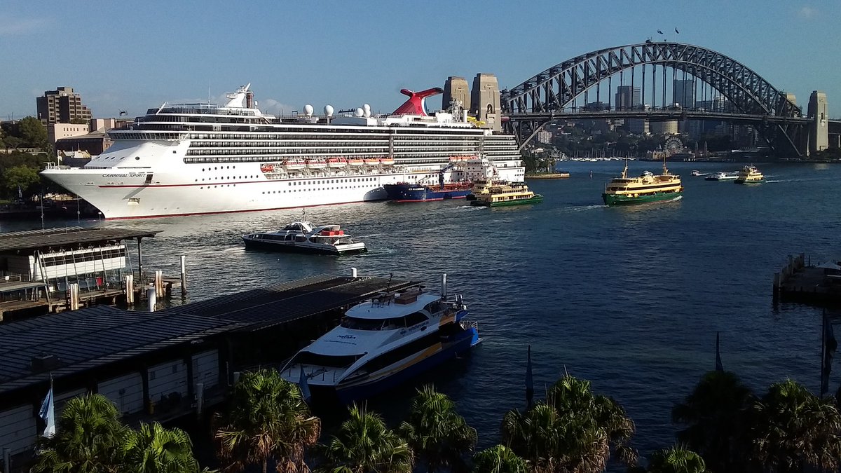 #Cruise liner #CarnivalSpirit IMO9188647 at the Overseas Passenger Terminal on #SydneyCove 20190227 with bunkering tanker #ICSAllegiance alongside #Sydney #NSW #NewSouthWales #Australia #travel #ilovesydney#ships  #shipsinpics #Shipping