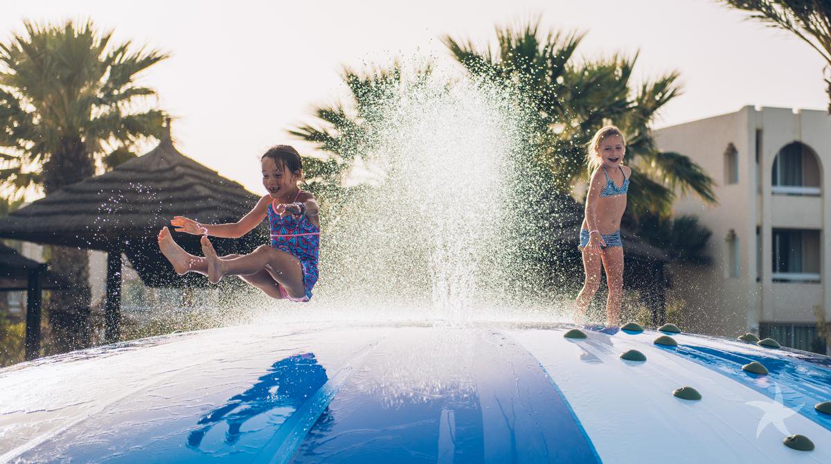 IsabaProjects's tweet photo. “Hay una actividad, solo una, que activa el centro emocional permanentemente, ¿Sabes cuál es? El juego. Jugar”. Andre Stern.
#FelizLunes #Jugarimporta #FelizSemana #Isaba #parques
📸 Iberostar Mehari Djerba https://t.co/8HGiIco9FS
