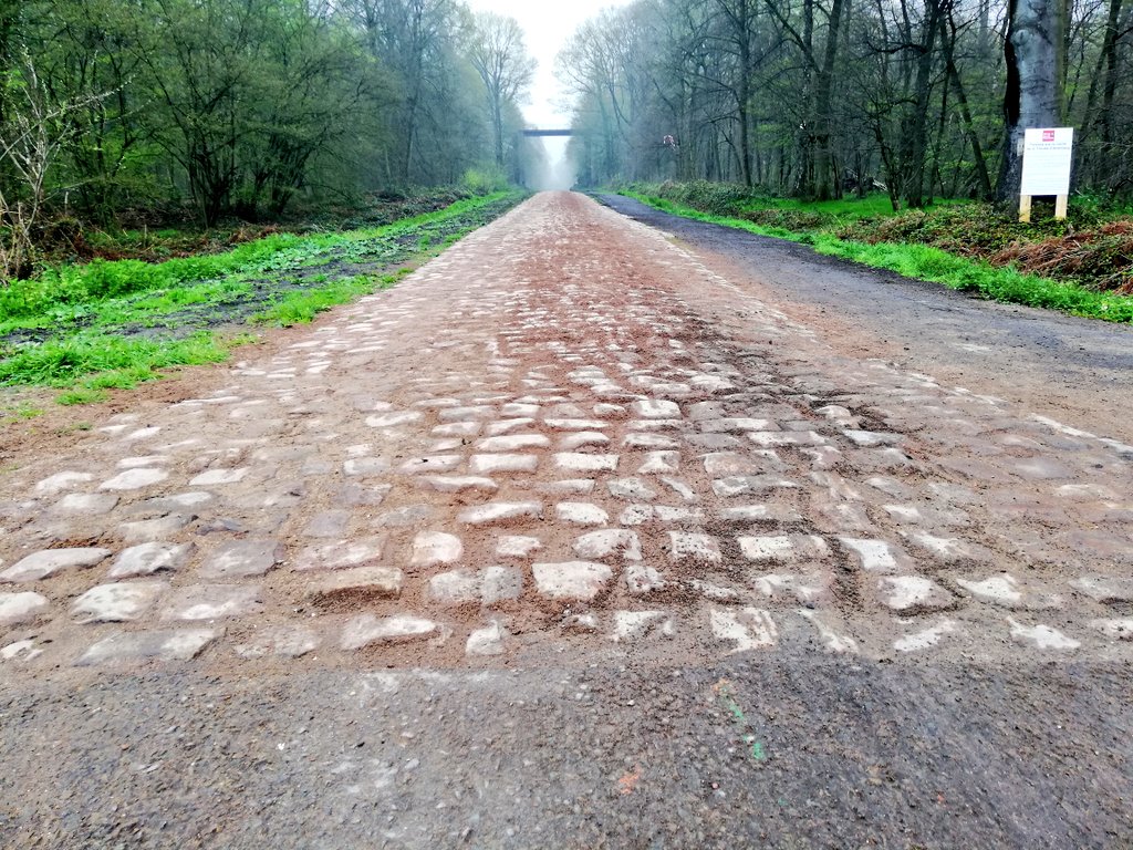 Imagine hitting these at 60 km/h.  #RondeRoadtrip  #RoubaixRoadtrip