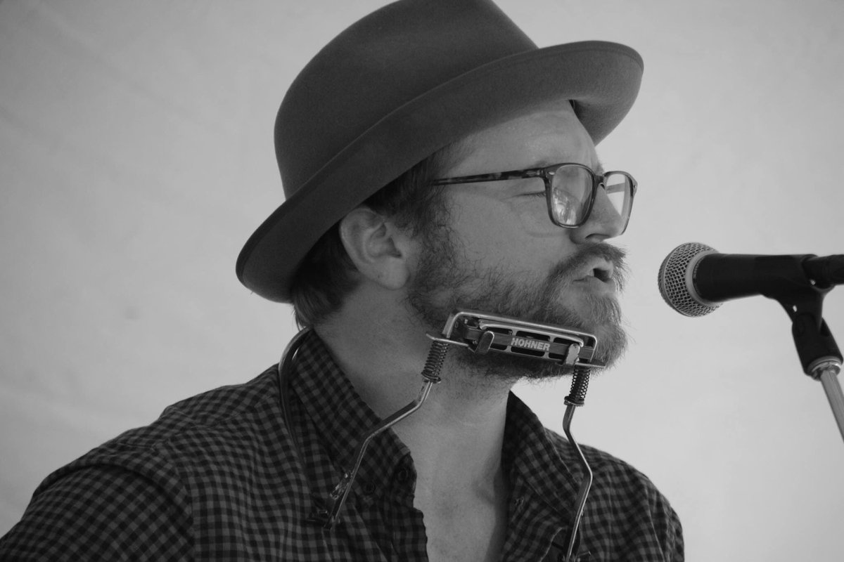 Ross Newell captivated us with his stories and music! Welcome back  to our #SongFestFamily