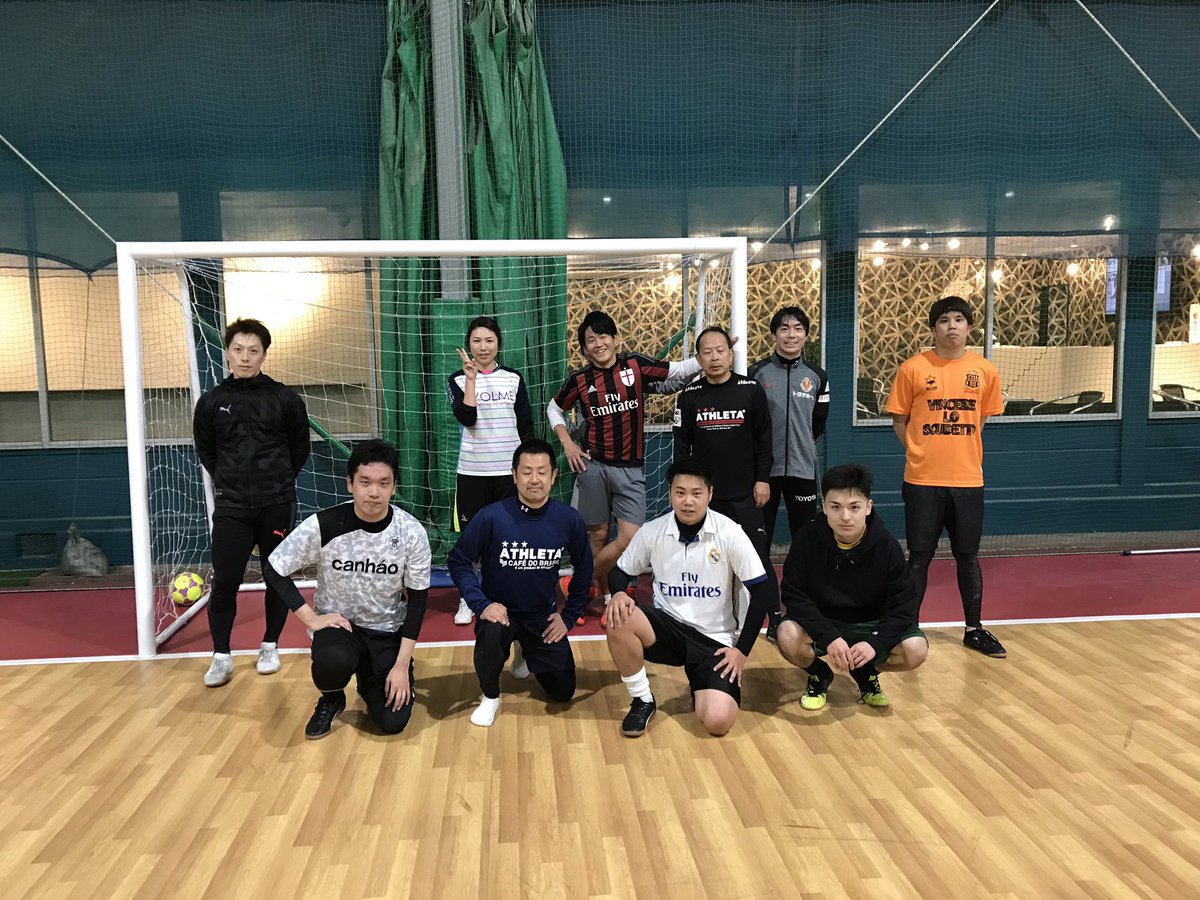 みなとアクルスｕｂフットサル場 4月8日 月 個サル こんばんは みなとアクルスubフットサル場の杉江です 本日も個サルを開催しました 本日はスーパープレーをかなり観ることが出来ました 週明け早々ですが 楽しんでボールと遊んでいま