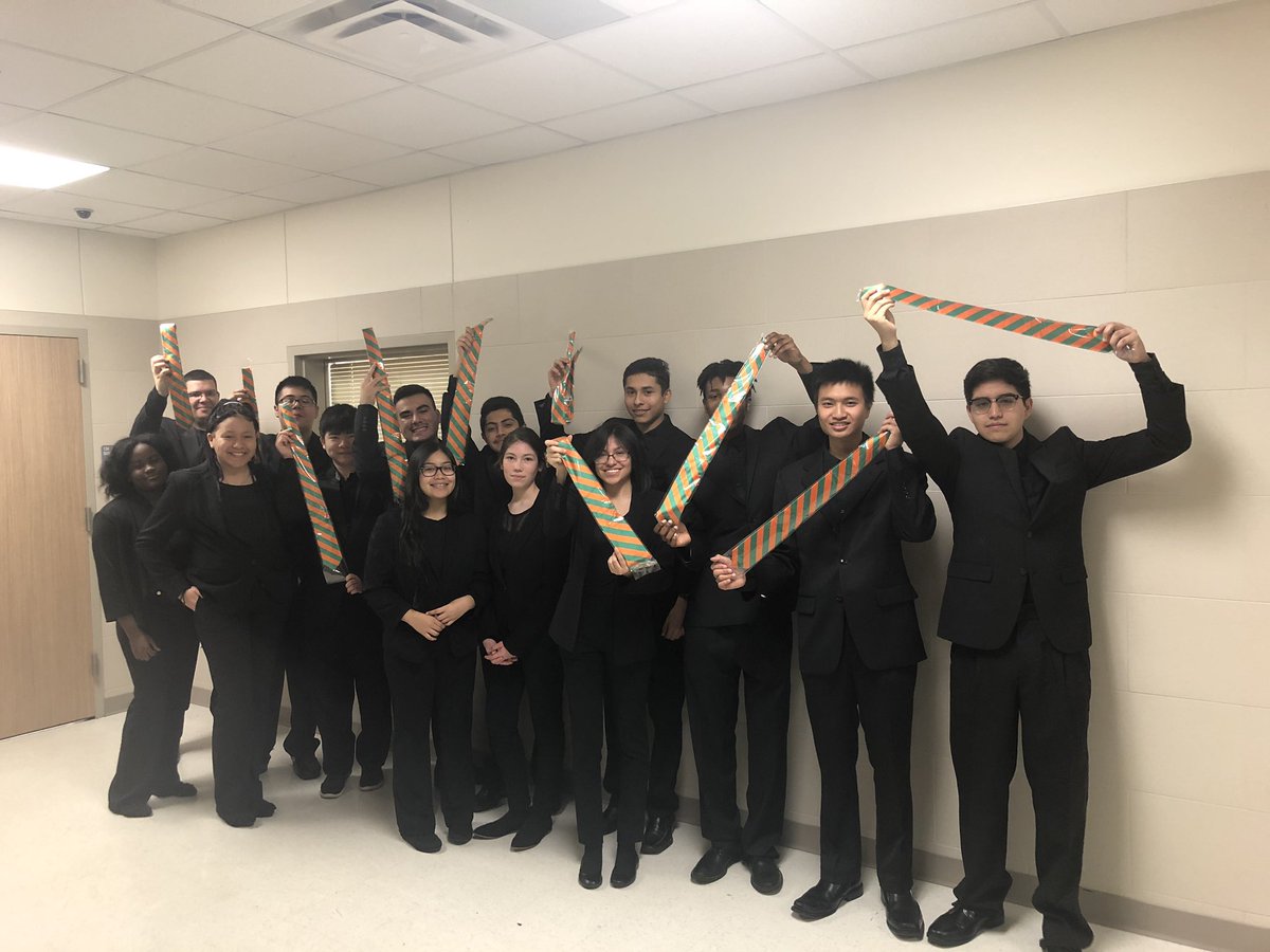 NaamanBand's tweet photo. Naaman Forest Jazz band. New members receiving their ties. 
#garlandusa 
#choosegarlandisd 
@gisdnews 
@GISDArts 
@rlopez42 https://t.co/9qGXL15sCN