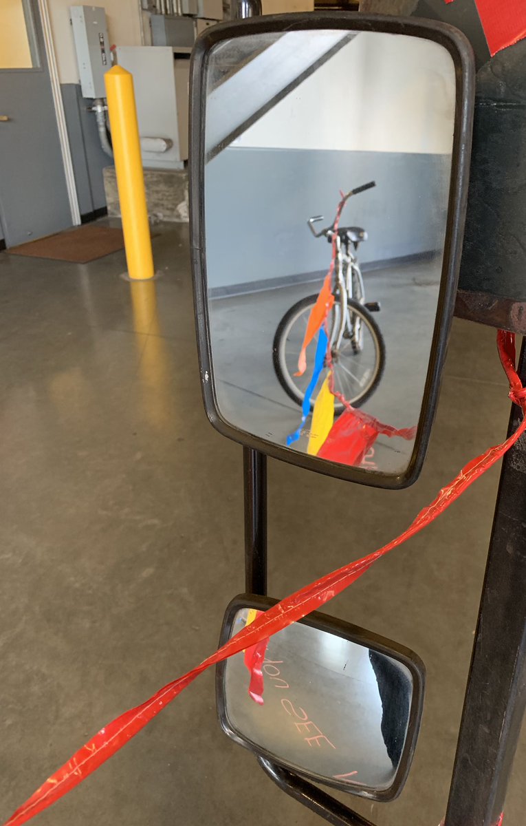 Edie4gzus's tweet photo. How to save a cyclists life 🚴🏻‍♀️🚴🏽‍♂️ #CheckYourMirrors 👀#CheckYourMonitor 👀#CheckSidewalks 👀#ClearIntersections 👀#DriveLikeTheirLivesDependOnIt #DriveLikeItsLukeOutThere 🚴🏽‍♂️ @espeirs_liz @LKMartinUPS0392 @taylo056 @zalewski_matt @DEncaladeUPS https://t.co/LTkw6Nx4ER