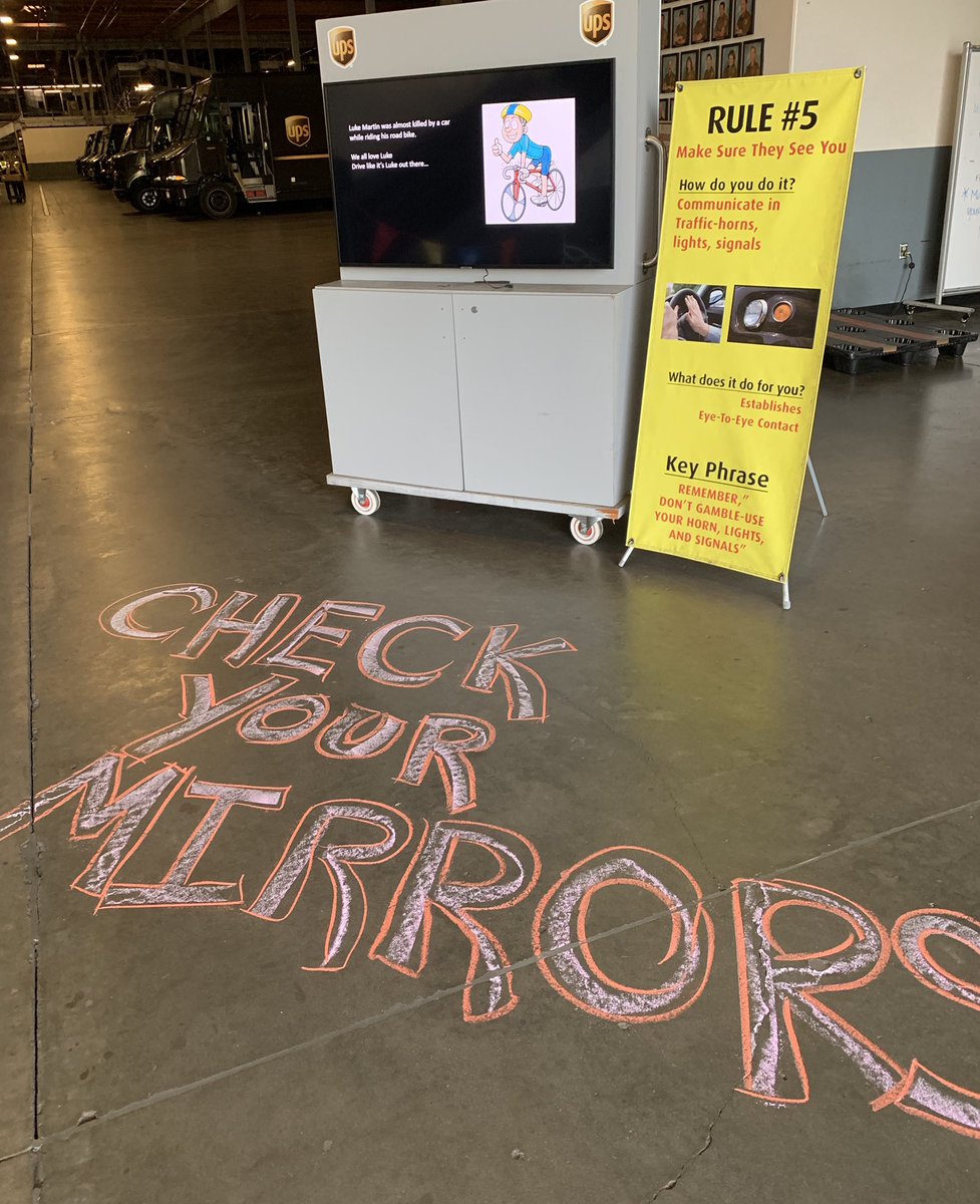 Edie4gzus's tweet photo. How to save a cyclists life 🚴🏻‍♀️🚴🏽‍♂️ #CheckYourMirrors 👀#CheckYourMonitor 👀#CheckSidewalks 👀#ClearIntersections 👀#DriveLikeTheirLivesDependOnIt #DriveLikeItsLukeOutThere 🚴🏽‍♂️ @espeirs_liz @LKMartinUPS0392 @taylo056 @zalewski_matt @DEncaladeUPS https://t.co/LTkw6Nx4ER