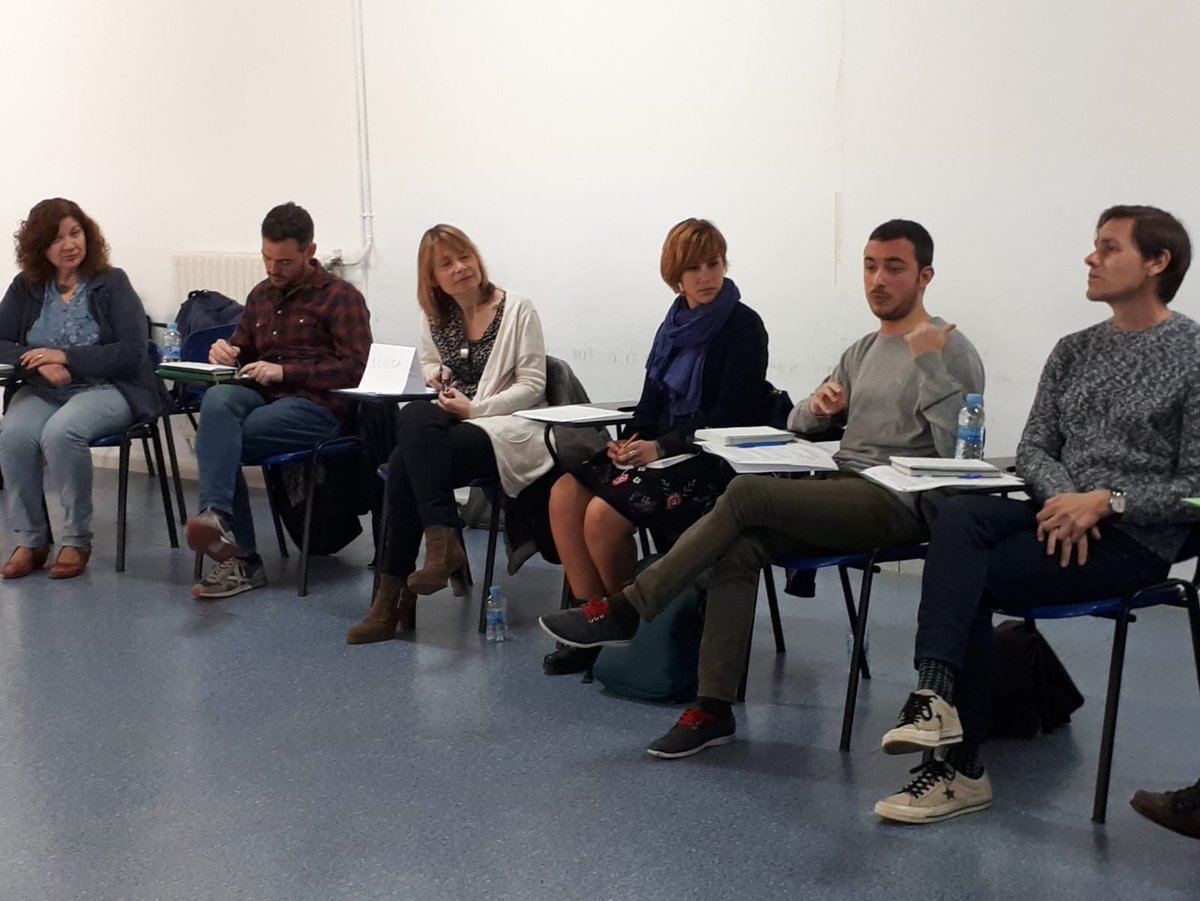 insmarianao's tweet photo. Avui alumnes de 3r d'ESO han presentat el projecte Pies. Aquest any centrat en 4 eixos, música, teatre, esport i convivència. #formarpart #sbeducadora #esferajove https://t.co/aljjRqLSPg