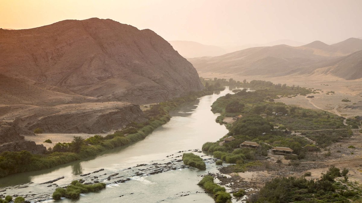 Tourism_Board's tweet photo. At Serra Cafema guests can truly disconnect, unwind and relax to the sound of rushing water, and explore one of the driest deserts in the world. ๐ณ๐ฆ๏ธ๐๏ธ๐ฆ
#sharemynamibia #thisisnamibia #namibia #wildeness๐๐๏ธ
๐ท by Wildeness Safaris https://t.co/y5tbsp5LEF