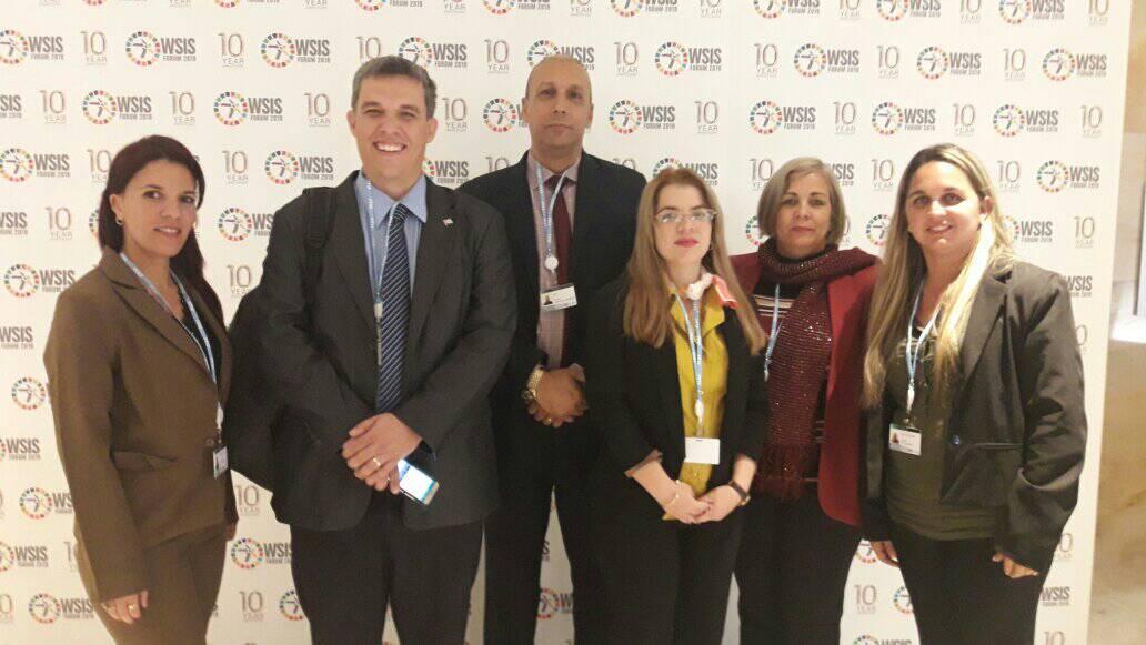 ce_gesta's tweet photo. Nuestra profesora Elena Figueroa nos representa en la Cumbre Mundial de la Sociedad de la Información (CMSI) Ginebra, Suiza. @SomosPinar  @InformatizacionDeLaSociedad https://t.co/Y9vBeesuu8
