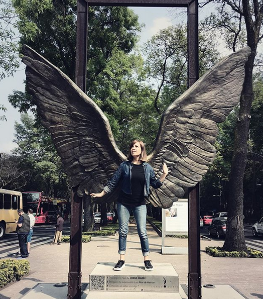 PrincessAlxnso's tweet photo. ¡Feliz cumpleaños a este ángel! Mi amiga, mi hermana de corazón y alma! Mi medicina contra la tristeza ... ¡La veo sonreír y estoy curada! Feliz cumpleaños mi linda @AnaValsagna  ✨💞 https://t.co/3fa0GvoFxn