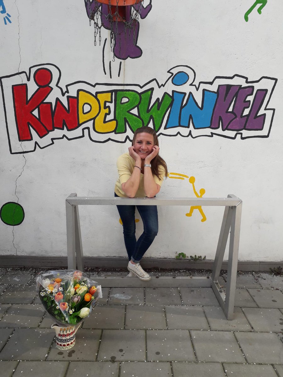 Even voorstellen: juf Hester! Ze is vanaf vandaag aan ‘t werk als kinderwerker in de Kinderwinkel! Ze heeft erg veel zin om aan de slag te gaan &amp; ziet er er naar uit iedereen te ontmoeten! #kinderwinkel #kinderwerk