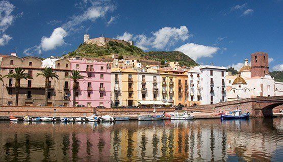 Easter in Sardinia | Check it out! hubs.ly/H0g-VT_0 #offers #holyweek #offseason