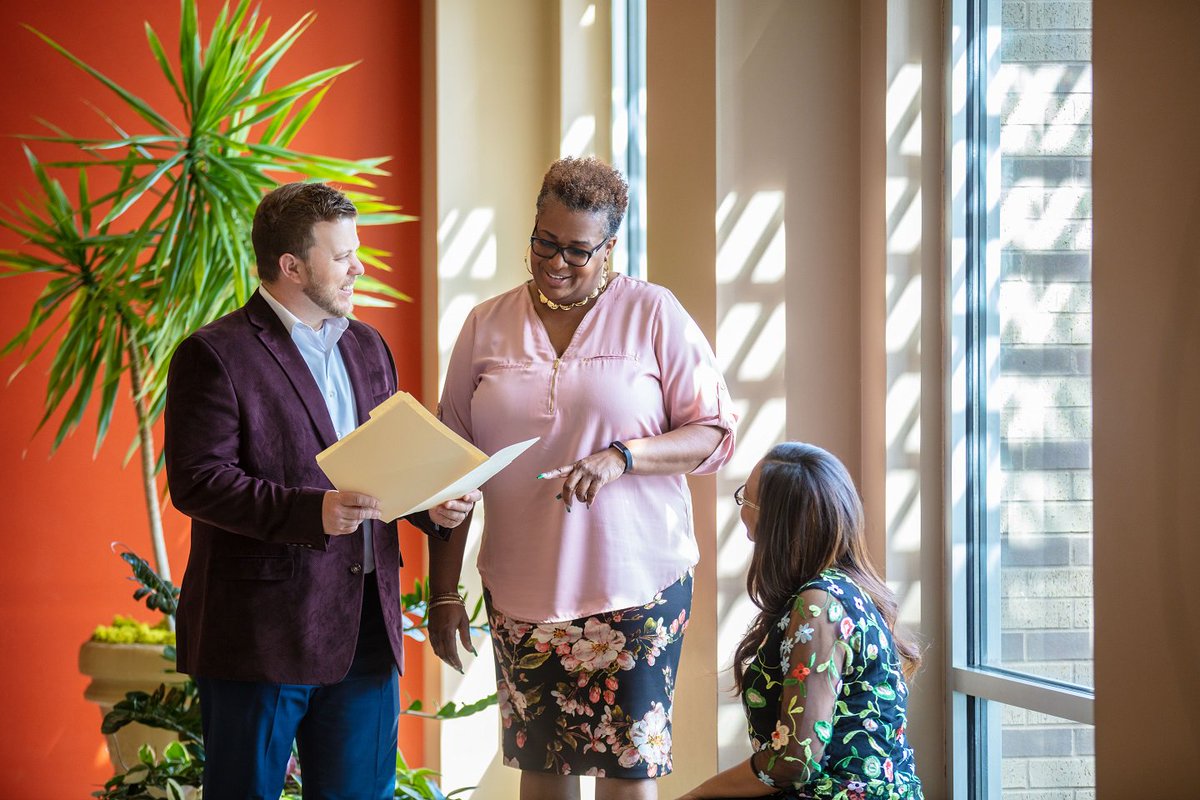 A new Topstory is out with Joshua Smith. Read his inspiring story about how he climbed from temporary worker to senior Vice President of @advantagexpo: "It all starts with belief in yourself and what you bring to the table.” bit.ly/TopstoryJoshua… <a href="/staffmarkgroup/">staffmarkgroup</a>