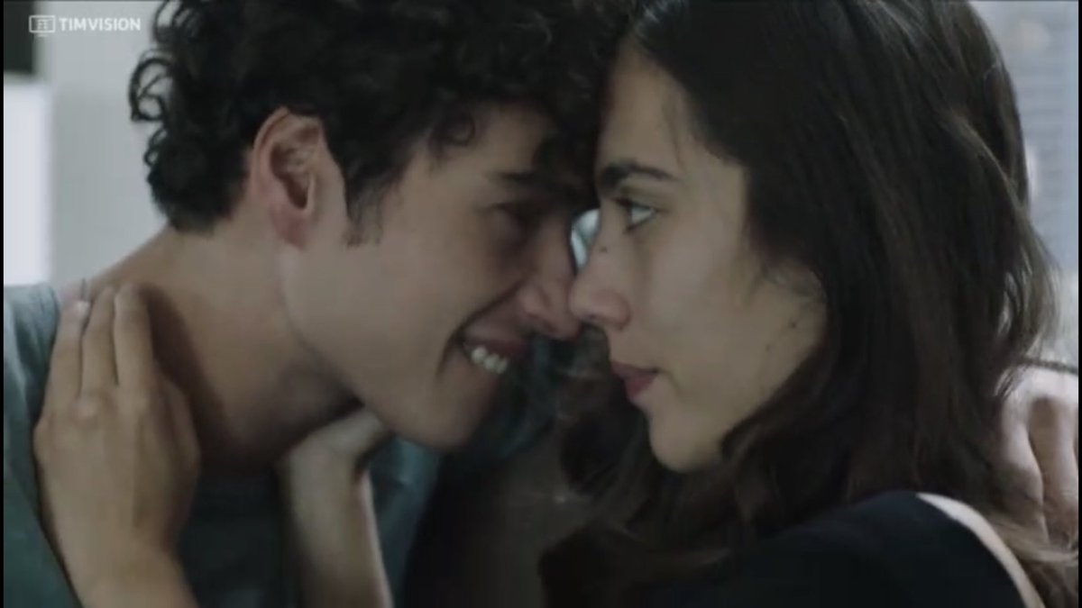 kingsofskam's tweet photo. THE INVENTOR OF THE LIP BITE STRIKES AGAIN #skamitalia https://t.co/Dtmp7KKsaK