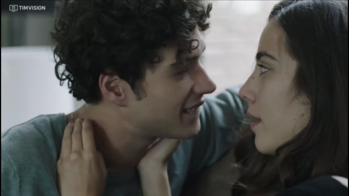 kingsofskam's tweet photo. THE INVENTOR OF THE LIP BITE STRIKES AGAIN #skamitalia https://t.co/Dtmp7KKsaK