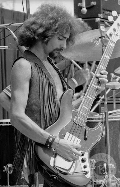 Happy 68th Birthday to the most powerful bass player the world knew in the 1970s, the mighty Mel Schacher!  